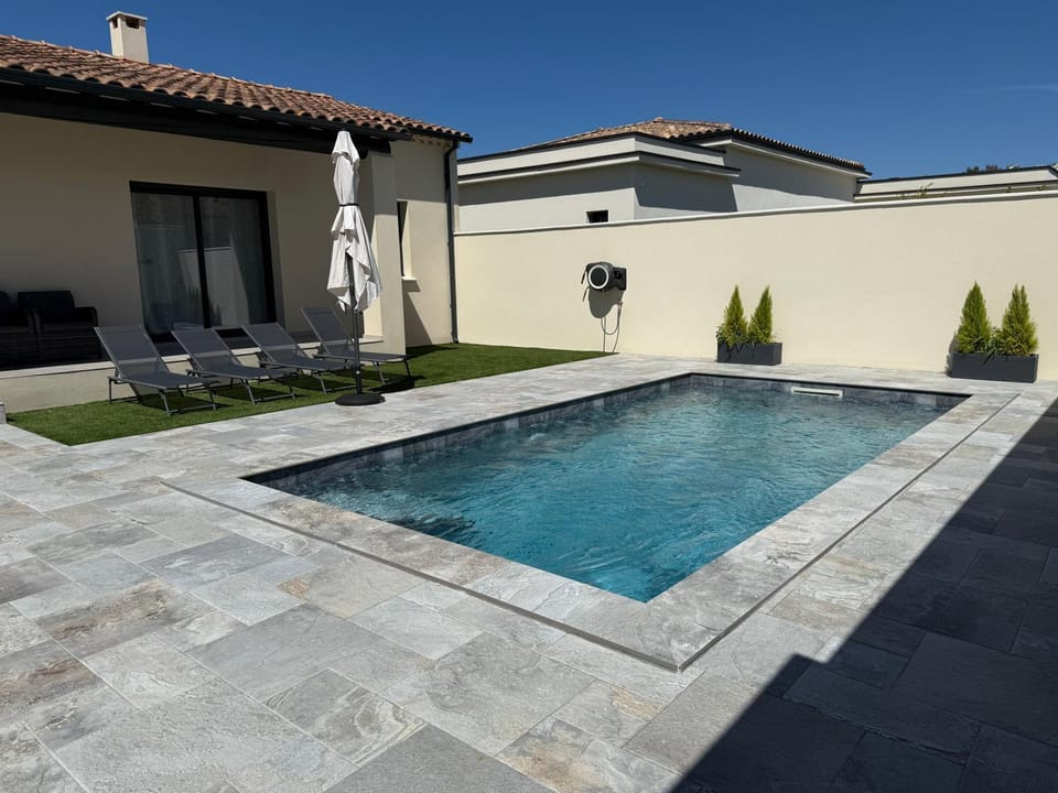 Villa moderne avec piscine Avignon Villa in Avignon