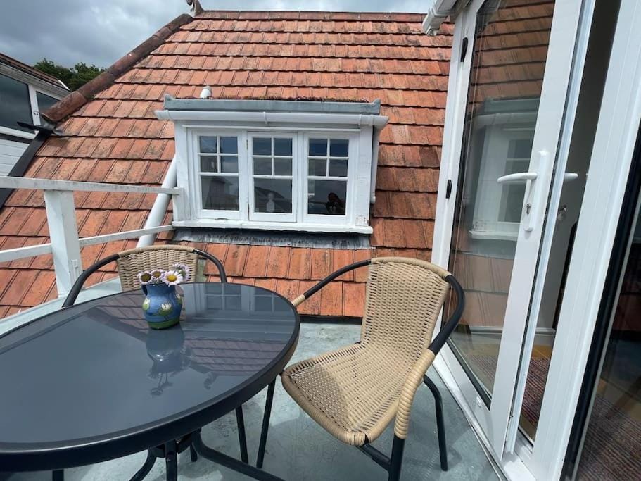 Little Briar Apartment in Lyme Regis