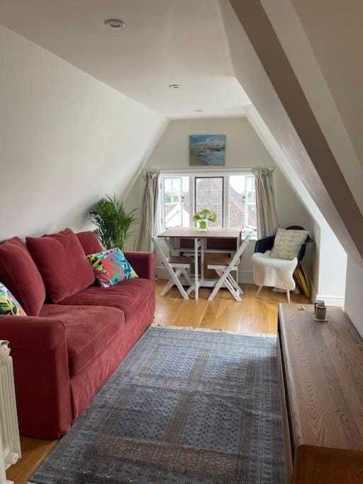 Little Briar Apartment in Lyme Regis