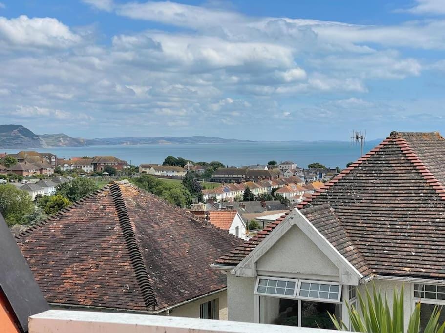 Little Briar Apartment in Lyme Regis