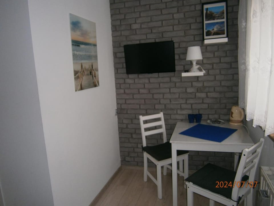 TV and multimedia, Dining area