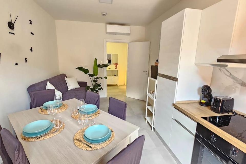 Appartamento in centro con vista sul canale Apartment in Bologna