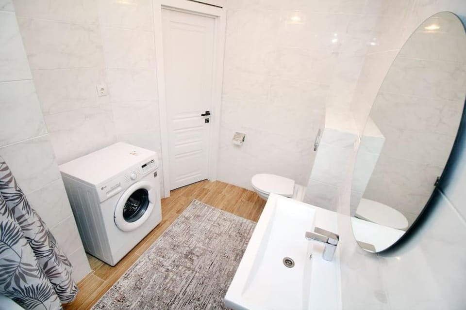 Комфортная квартира в центре Алматы! 78 Apartment in Almaty