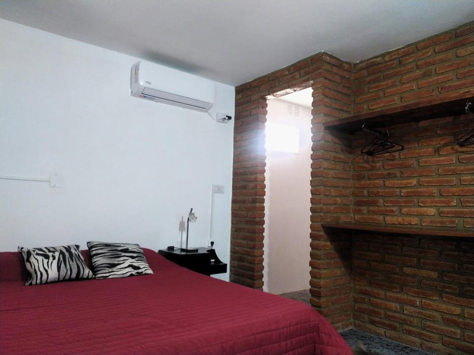 Bed, Bedroom, air conditioner