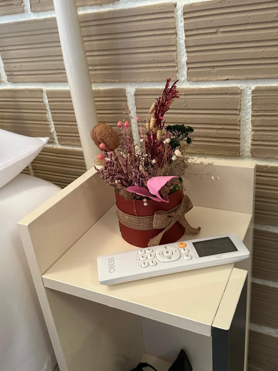 Bedroom, air conditioner