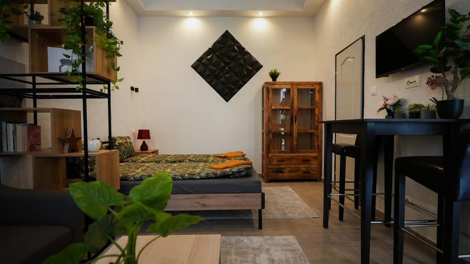 Bed, Photo of the whole room, Bedroom