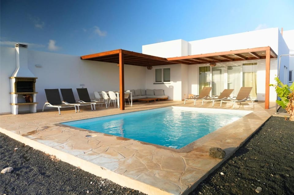 Off site, Balcony/Terrace