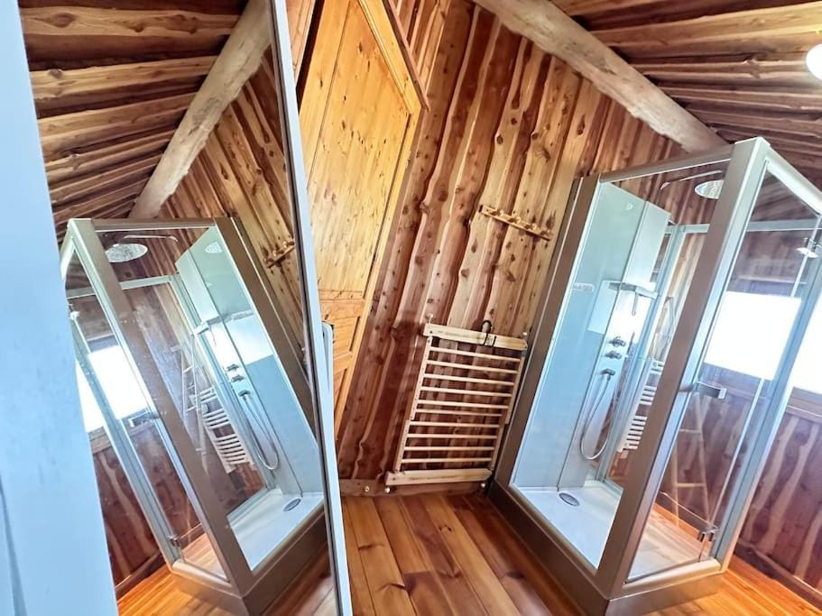 C Les rondins nature gîte 8 personnes avec jardin House in Grand Est
