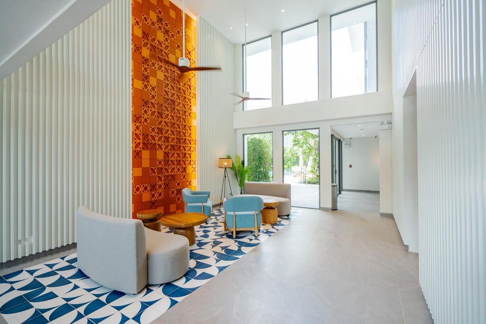 Communal lounge/ TV room