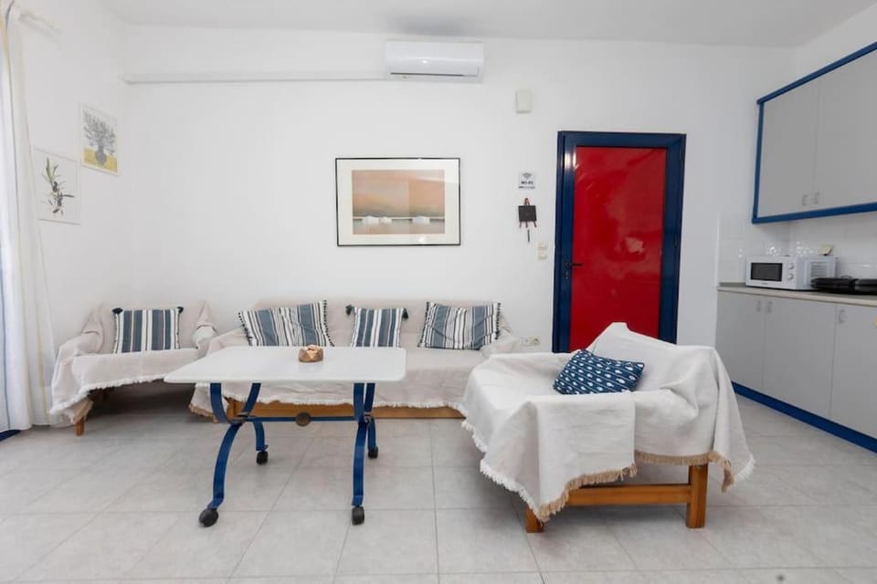 Seashell apartment next to the beach Apartment in Halkidiki