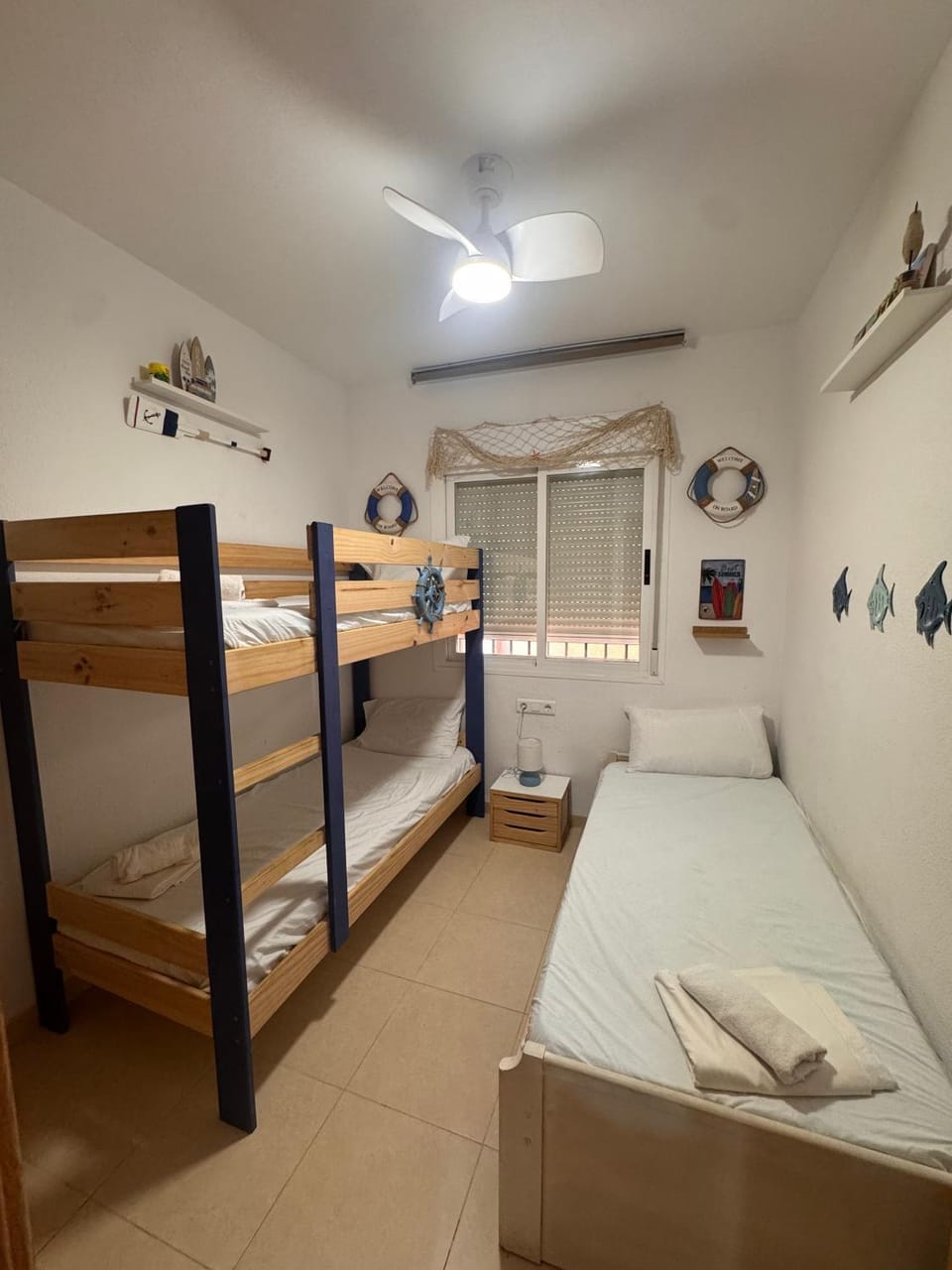 Bed, Bedroom, bunk bed