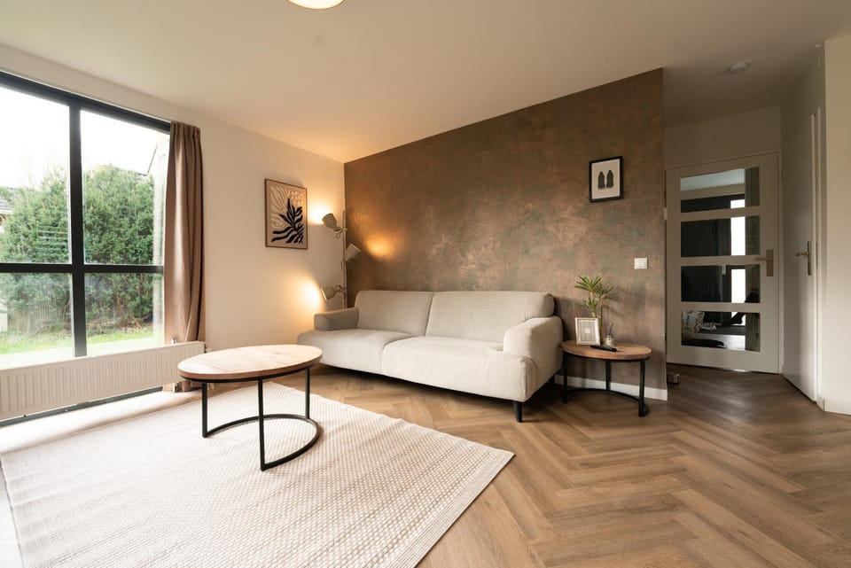 Goldenescape 6P Vip huis met Royale tuin en hottub 110 House in Gelderland, Netherlands
