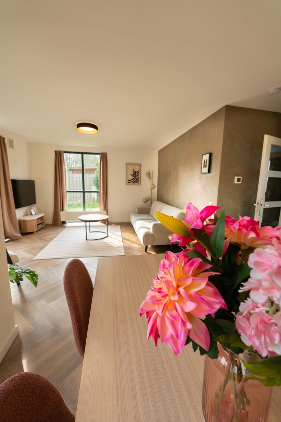 Goldenescape 6P Vip huis met Royale tuin en hottub 110 House in Gelderland, Netherlands