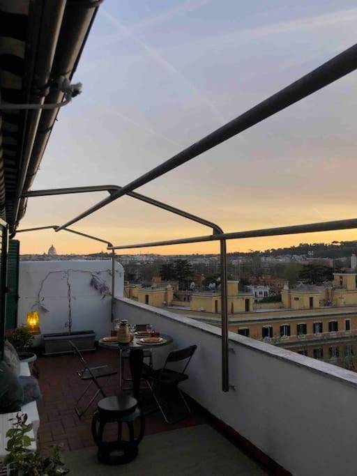 70 SuiteGallery Apartment in Rome