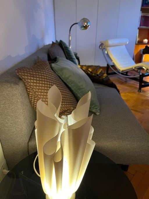 70 SuiteGallery Apartment in Rome