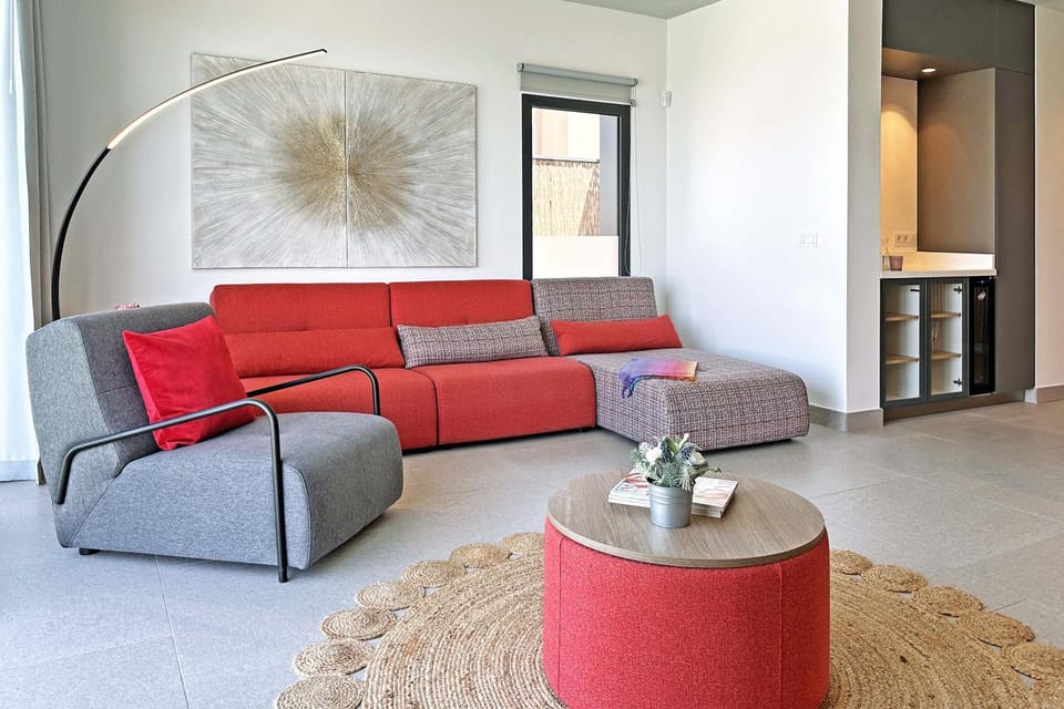 Communal lounge/ TV room, Living room