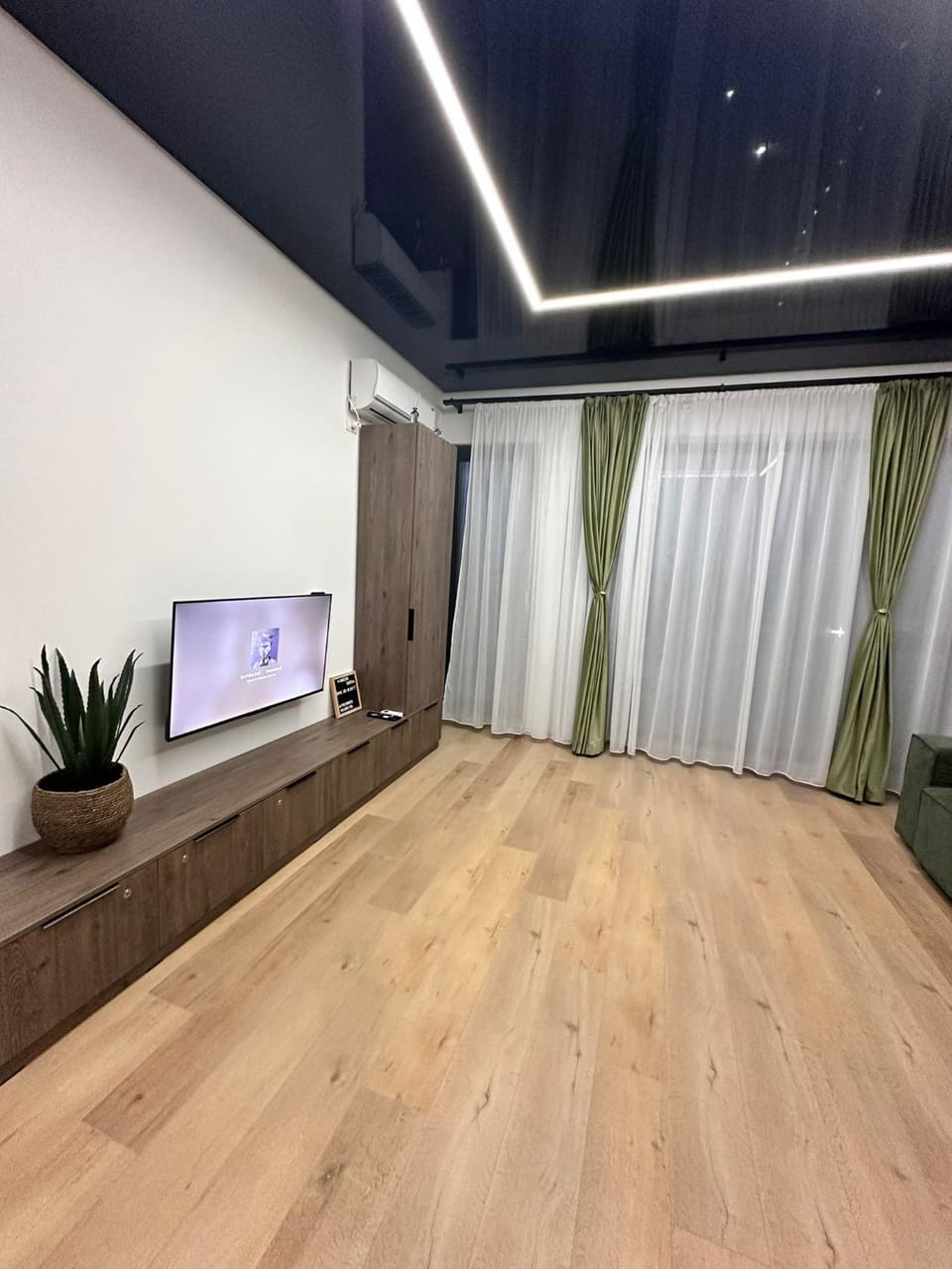 Communal lounge/ TV room, TV and multimedia