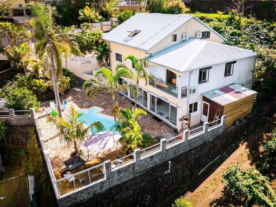 Property building, Day, Garden, Garden view, Pool view, Swimming pool, Swimming pool