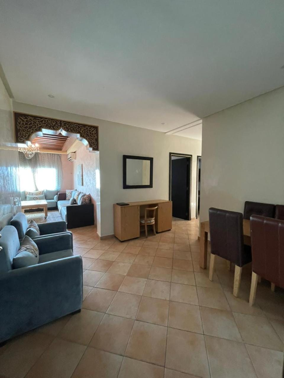 TV and multimedia, Living room, Seating area, Dining area
