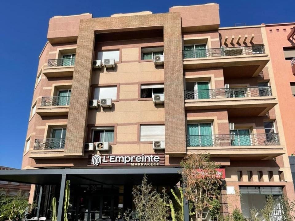 Property building, Day, View (from property/room), Balcony/Terrace