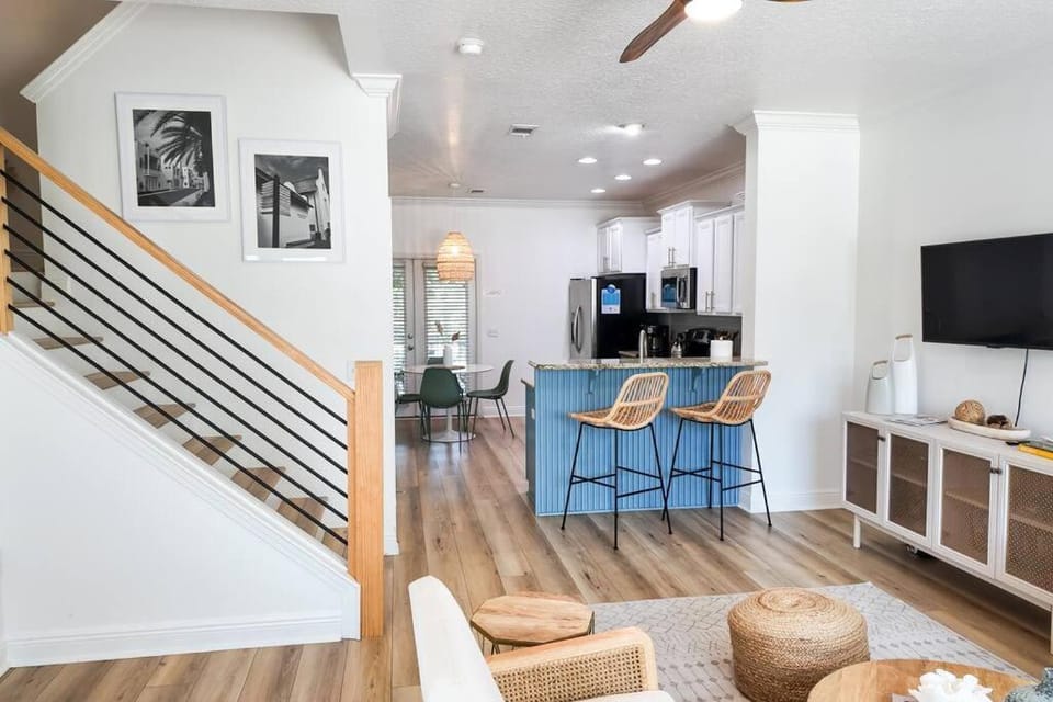 Walk to Rosemary - Poolside, 6 Bikes, Beach Access House in South Walton County