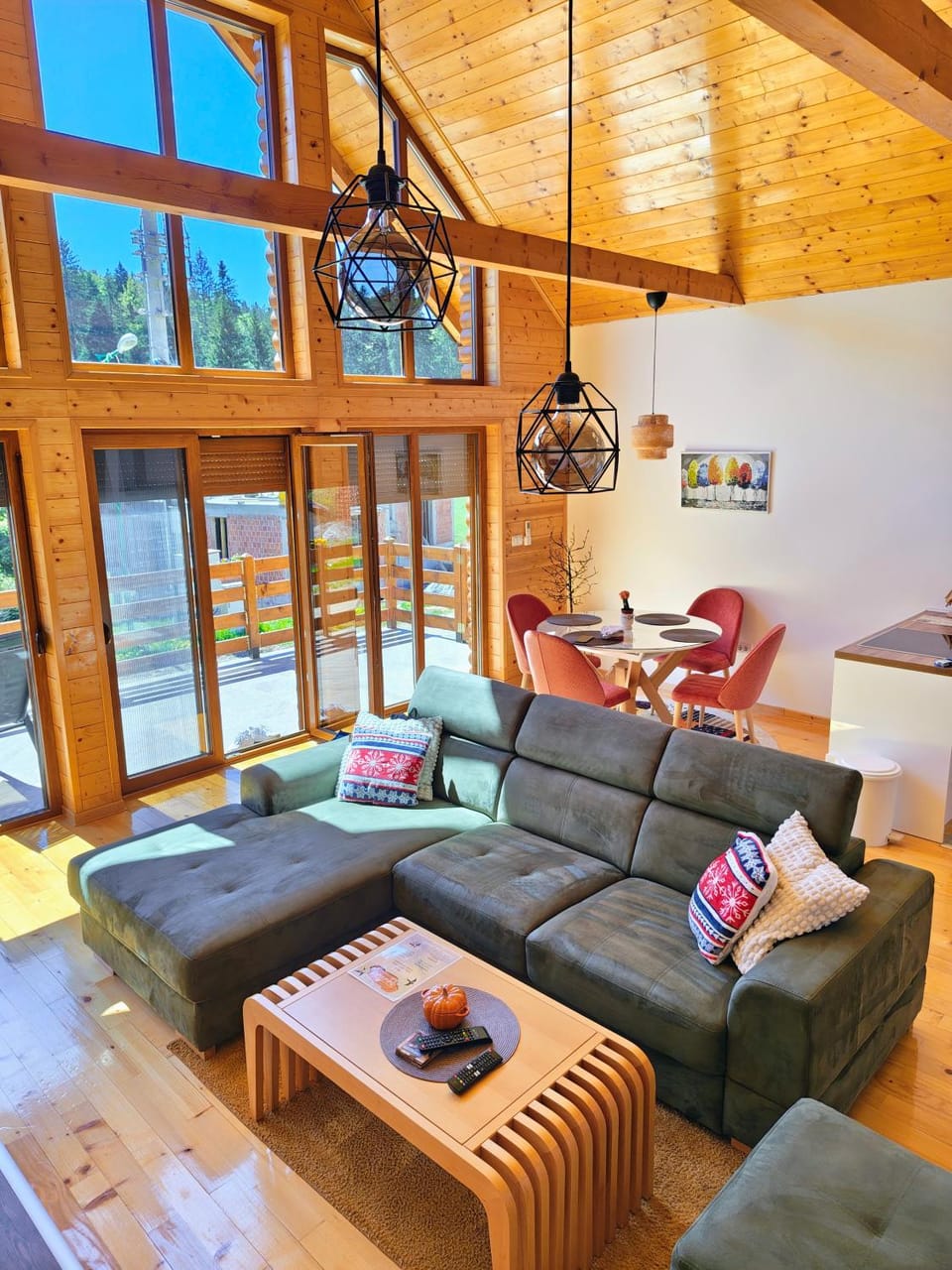 Living room, Seating area