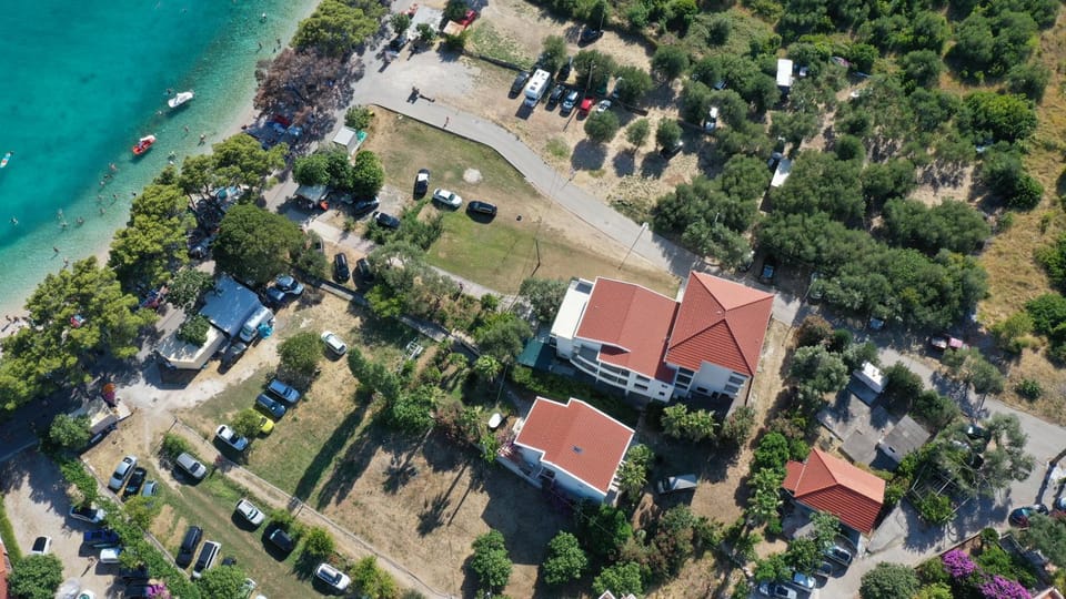 Property building, Day, Sea view, Street view