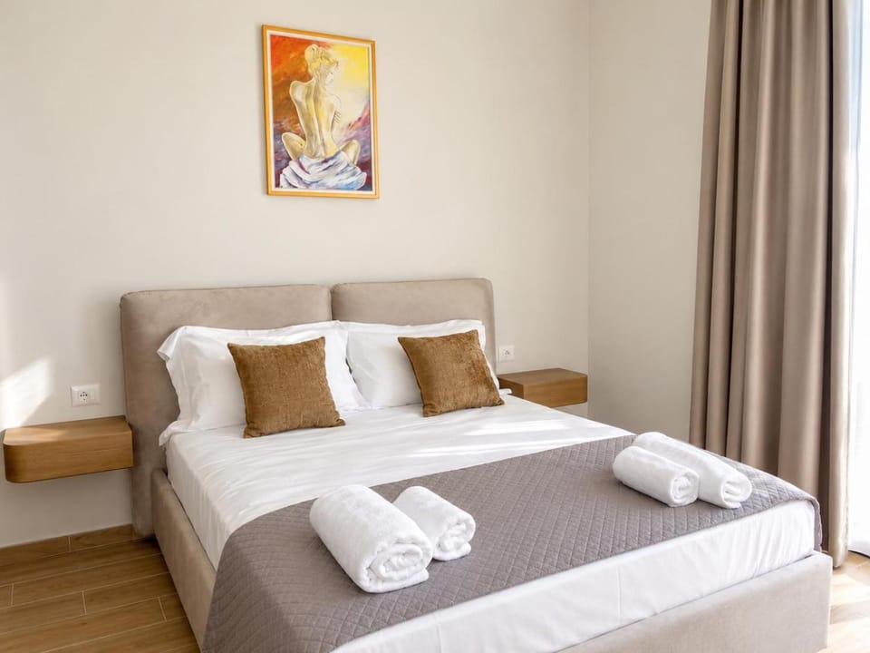 Bed, Photo of the whole room