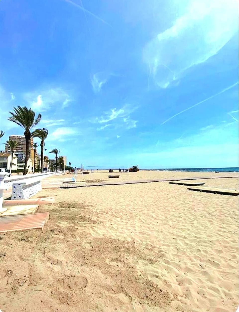 Nearby landmark, Natural landscape, Beach
