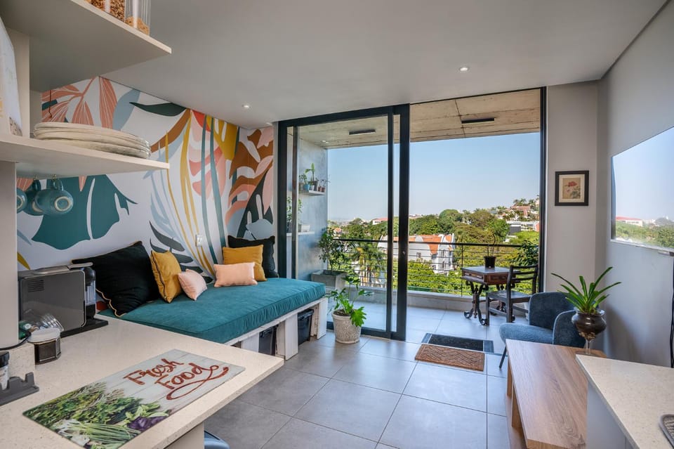 Vibrant Apartment 2six2 Florida Road Apartment in Durban
