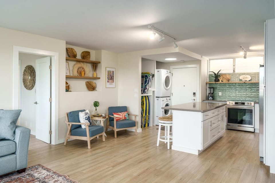 B-407 Haleakala Shores Apartment in Kamaole