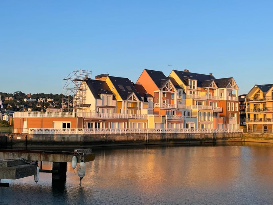 Property building, Sea view