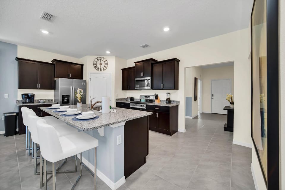 Kitchen or kitchenette, Dining area, dishwasher, oven, stove, toaster