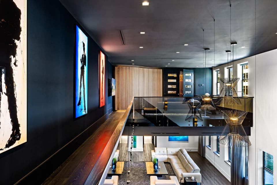 TV and multimedia, Seating area