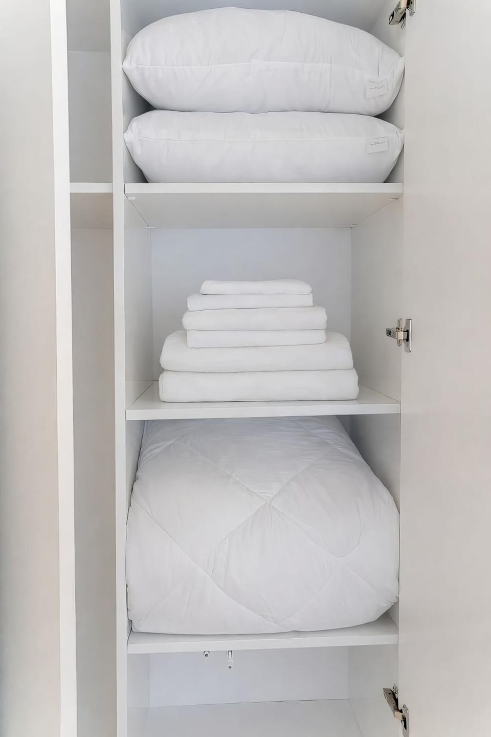 Bed, Photo of the whole room, Bedroom, towels, wardrobe