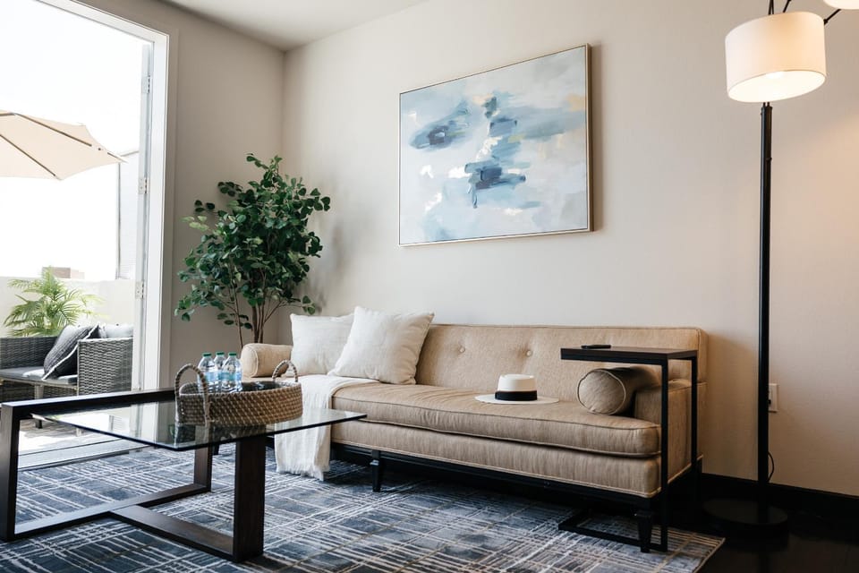 Living room, Seating area