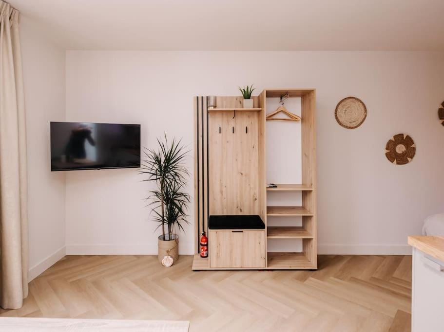 TV and multimedia, wardrobe