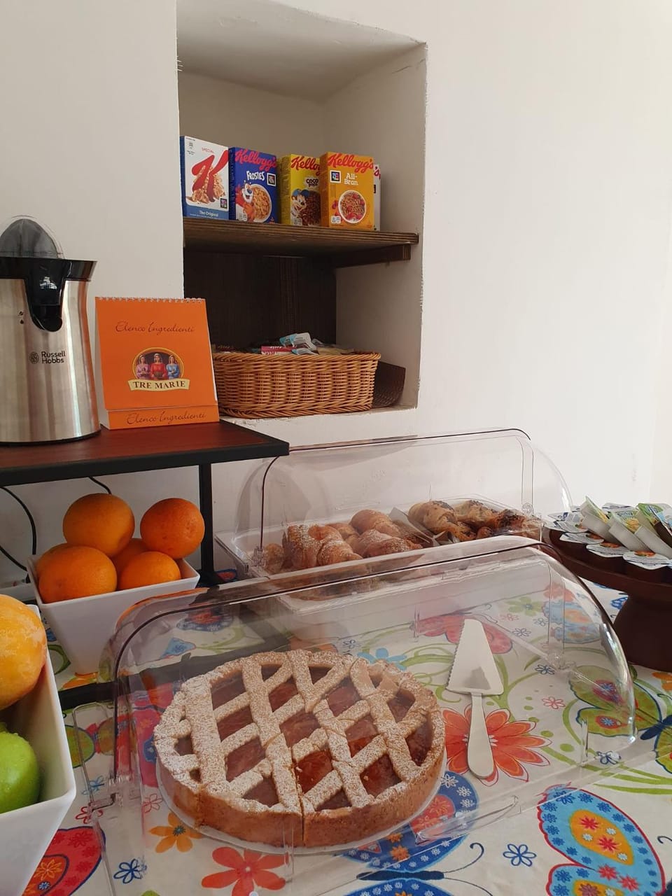 Breakfast, Buffet breakfast