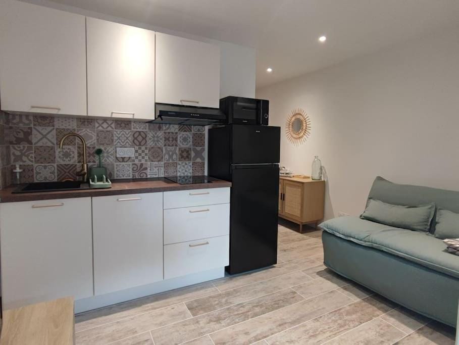 T1 - Bord de Mer Apartment in Sanary-sur-Mer