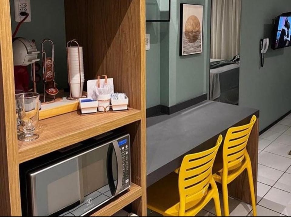 Dining area, minibar