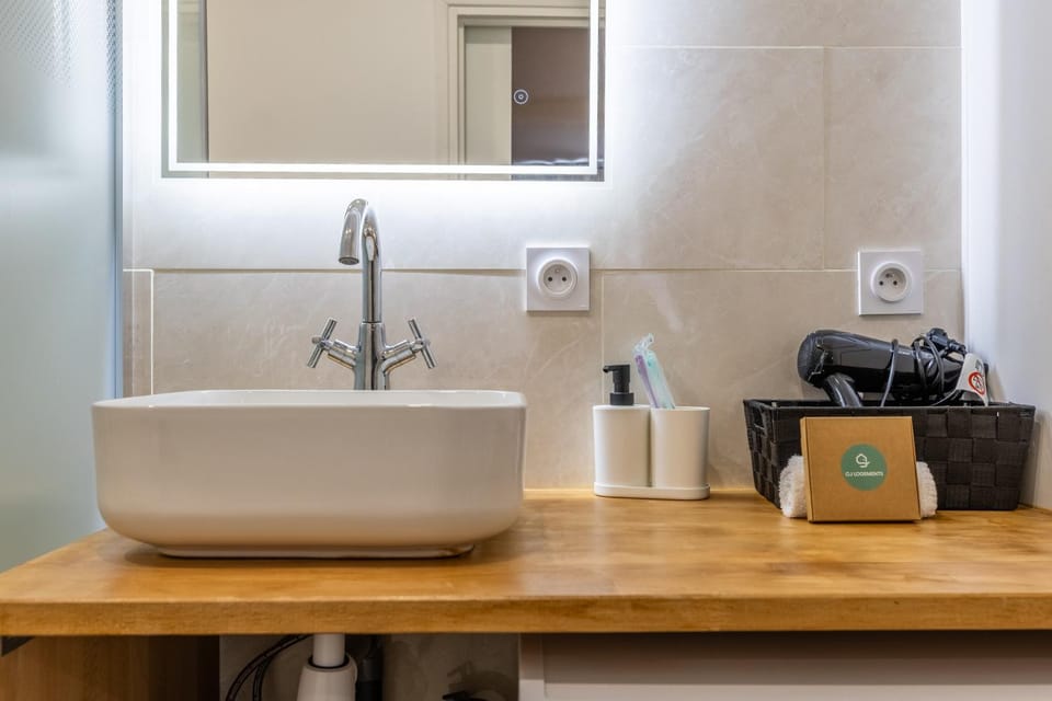 LE CATELE - Studio RIOM - 3 pers - Vulcania - Puy de Dôme - Proche Clermont Ferrand Apartment in Riom