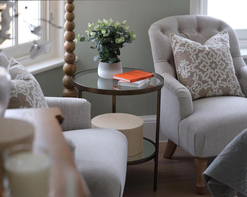 3 Bed Corner House Portobello Rd House in City of Westminster