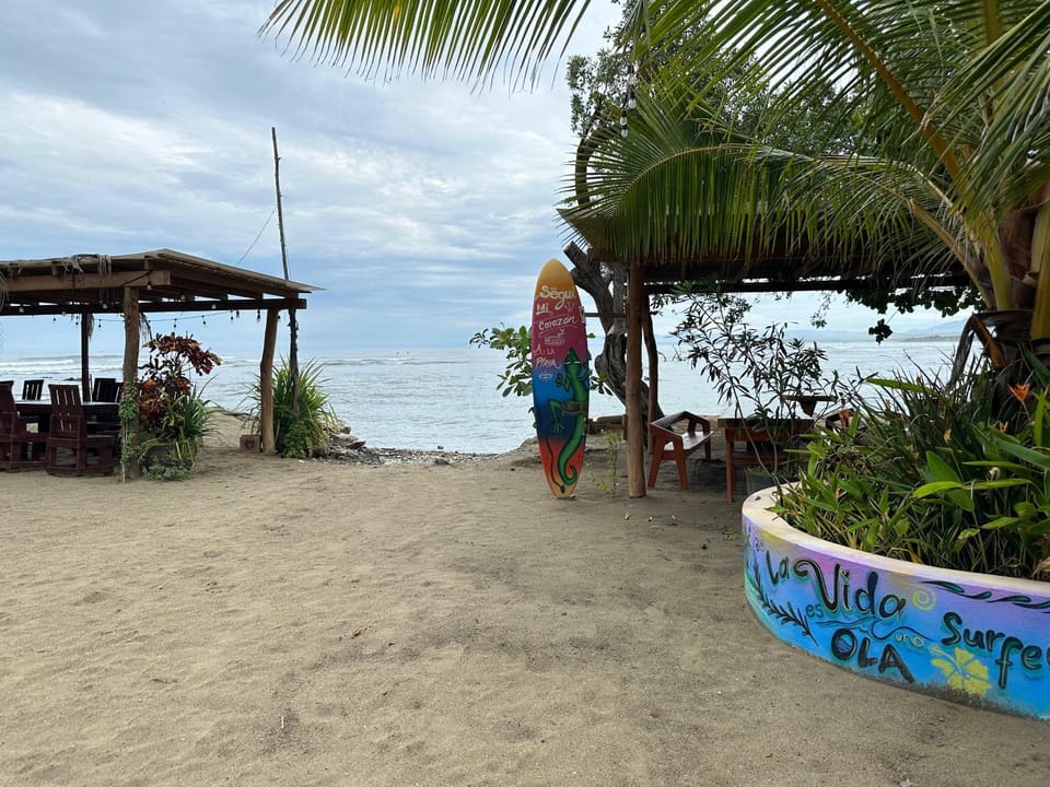 Cabaña Buganvilia Punto Surf Barra La Saladita Apartment in State of Guerrero