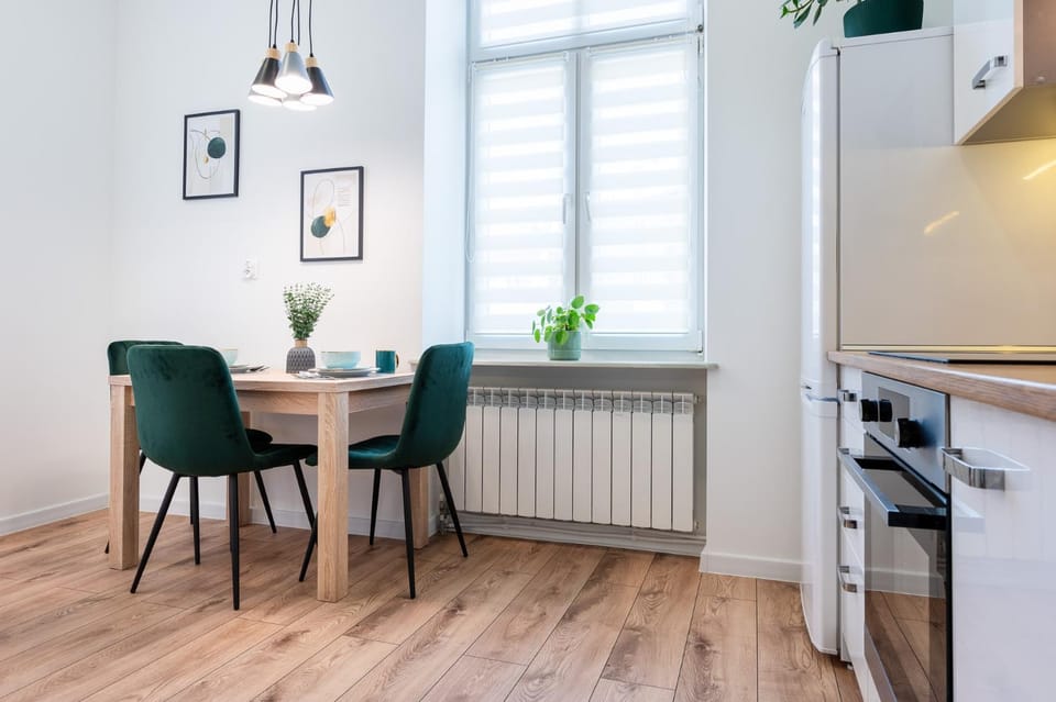 Dining area, kitchen