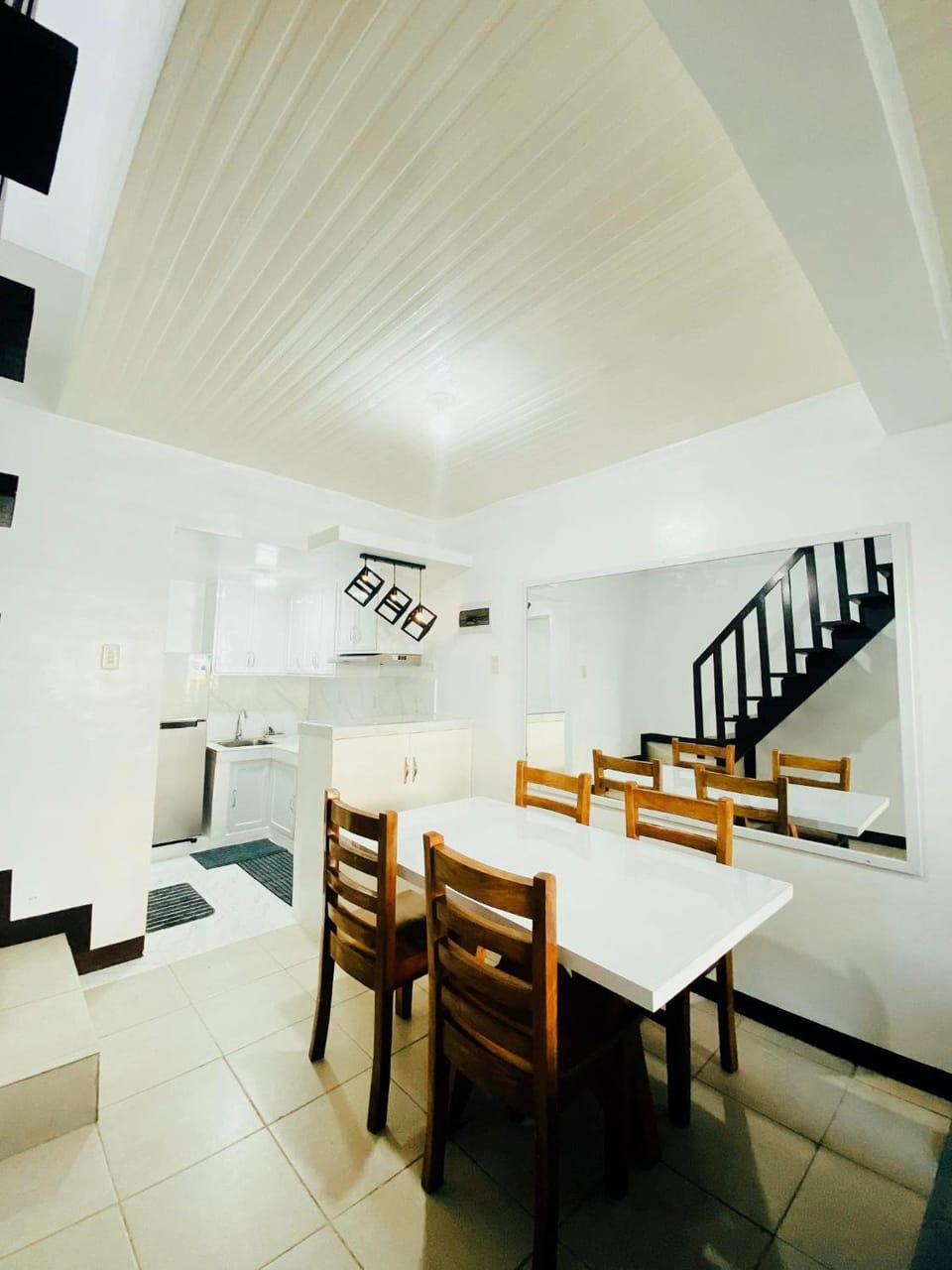 Luna Transient House Apartment in Calabarzon