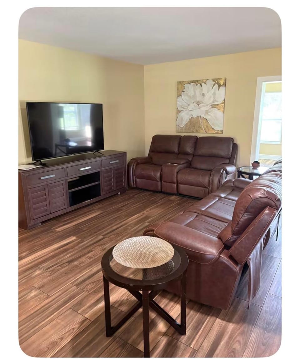 2 homes within 5 miles of each other, one on Lake House in Tampa