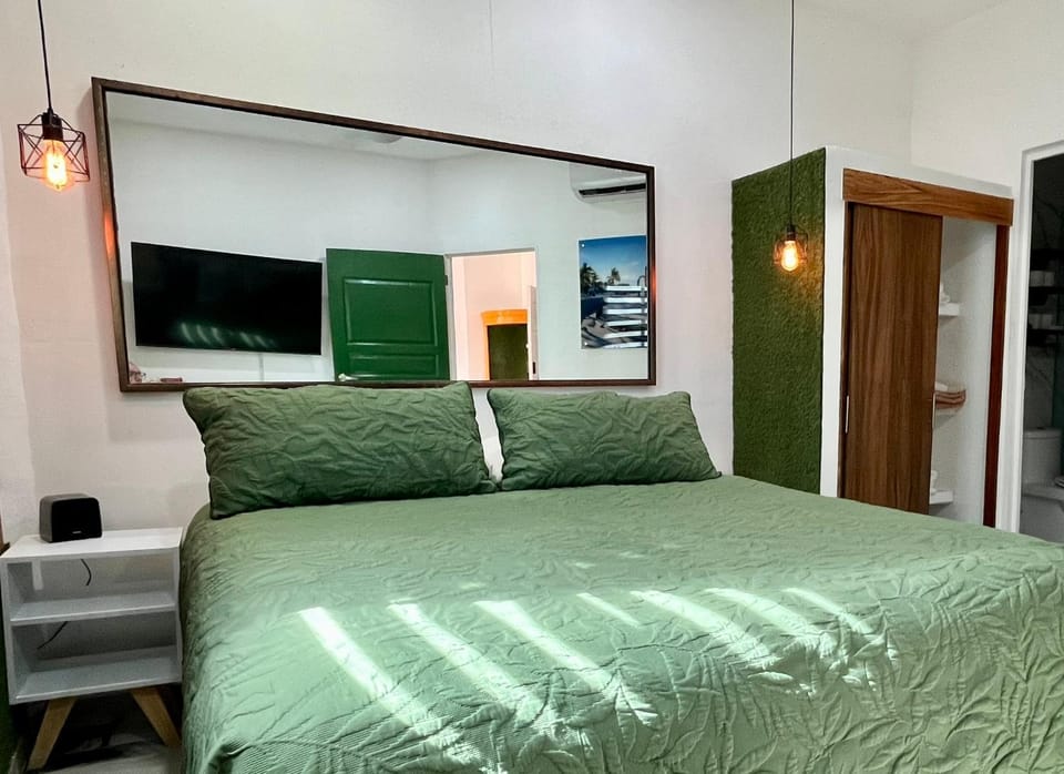 Bed, TV and multimedia, Bedroom, flat iron, towels, wardrobe, air conditioner