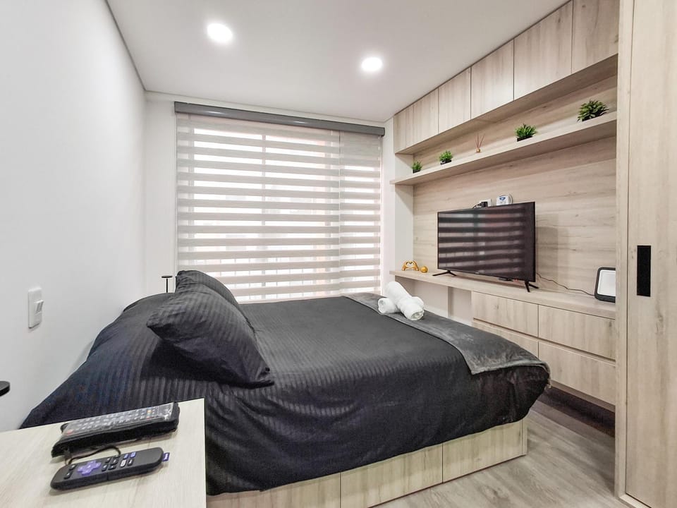 Bed, TV and multimedia, Balcony/Terrace, Photo of the whole room, Bedroom, towels