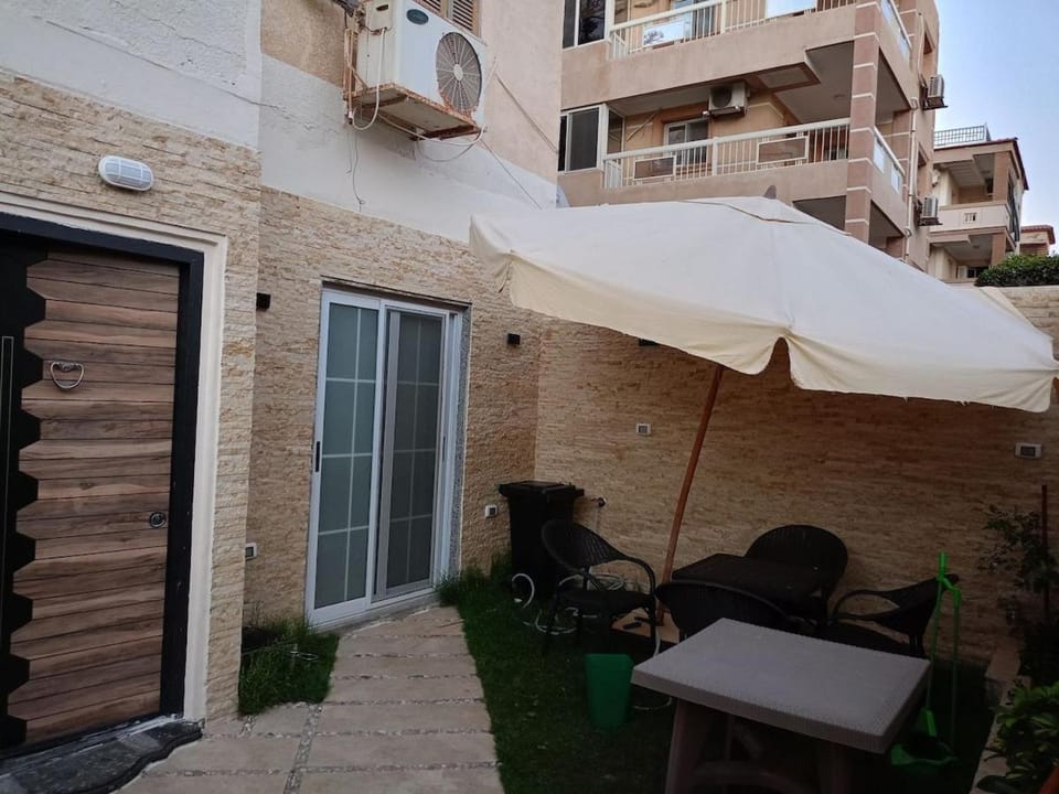Premium Hotel-Style Pick Your Guest Offer" House in Alexandria