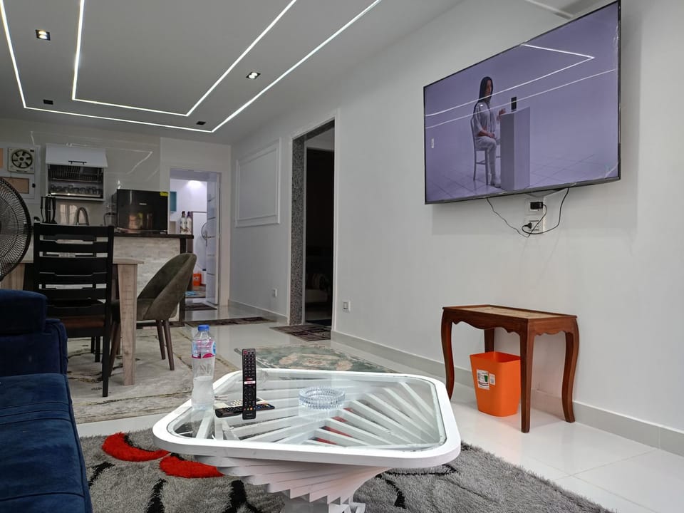 Premium Hotel-Style Pick Your Guest Offer" House in Alexandria